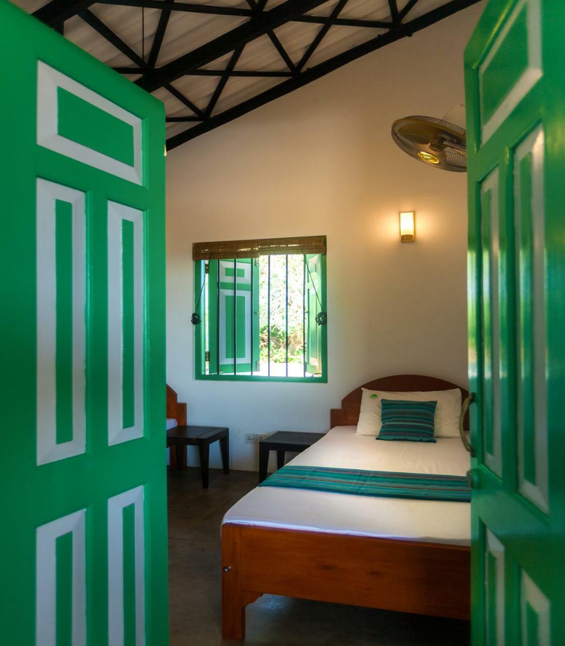 Nil Sisila Beach Resort Yala Exterior photo